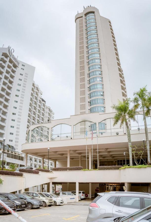 Romantic Couple Suite + Beach-Front Balcony Tanjung Bungah  Luaran gambar