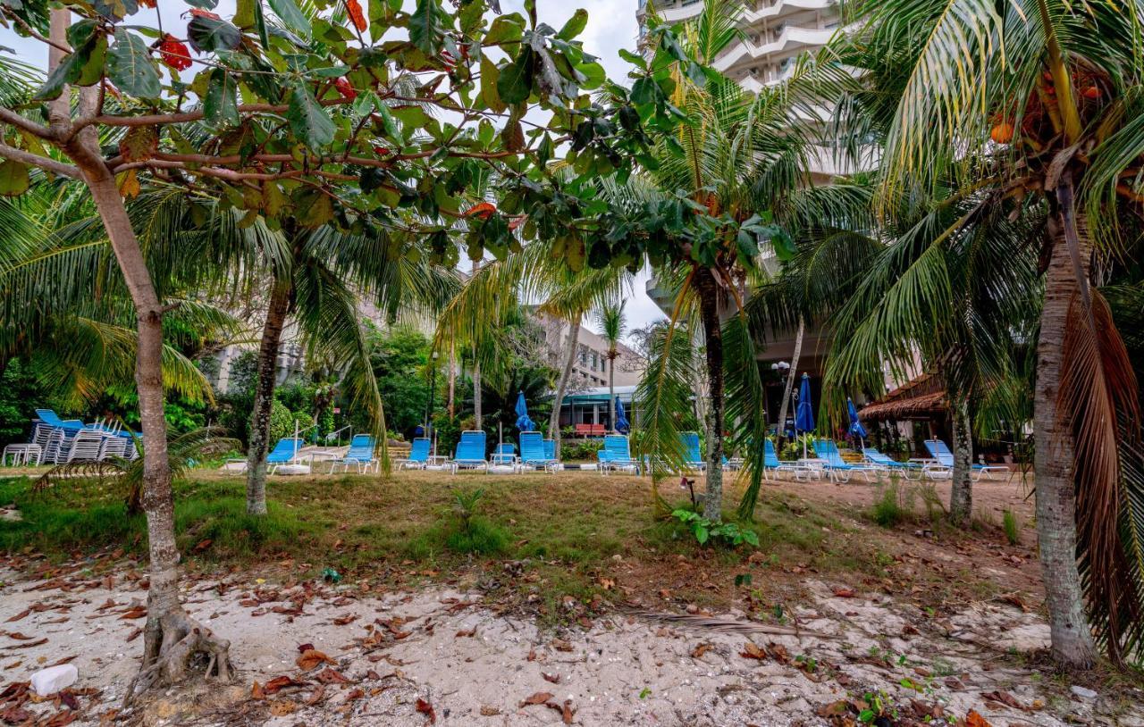 Romantic Couple Suite + Beach-Front Balcony Tanjung Bungah  Luaran gambar